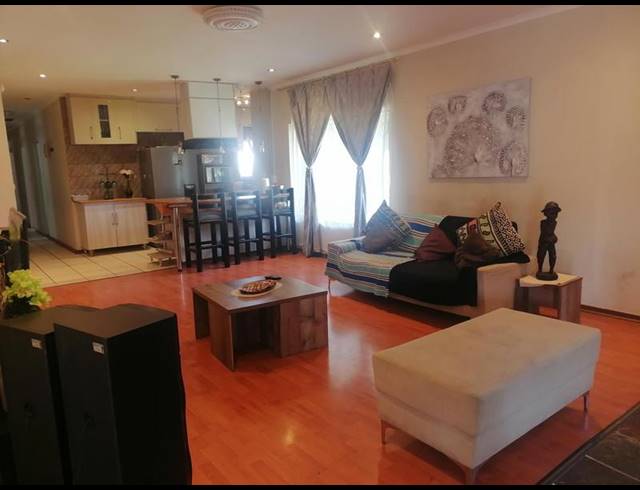 5 BEDROOM HOUSE FOR SALE IN ARBORETUM